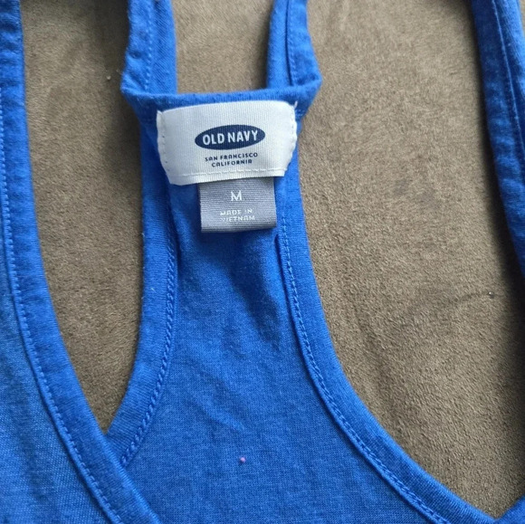 Old Navy Performance Racerback Sleeveless Shirt - Picture 3 of 3